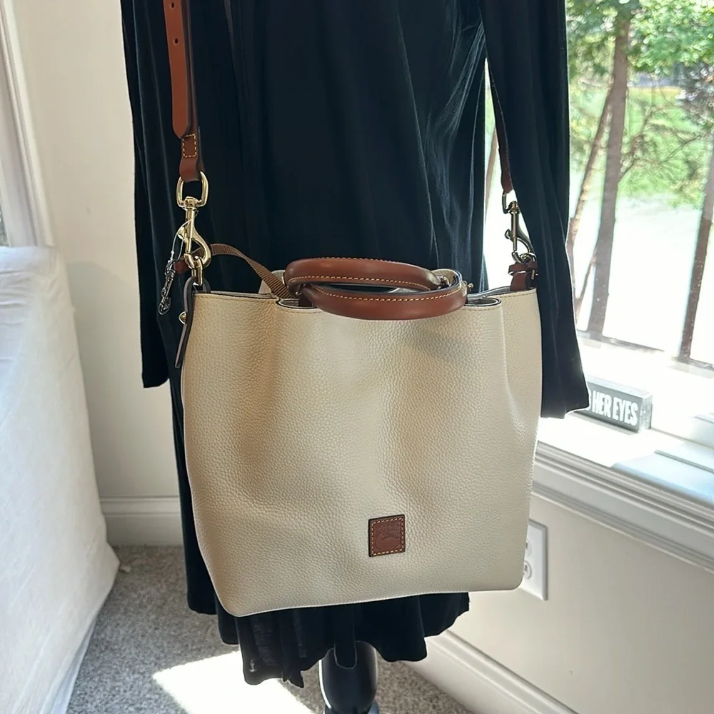 SOLD ON EBAY Dooney & Bourke Barlow Crossbody Bag, NWT, Cream w/caramel straps - Picture 2 of 10